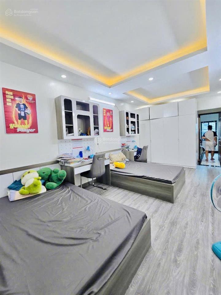 Duy nhất! lô góc yên hoà, 3 thoáng, 1 phút ra phố, gần ô tô, bagac đỗ cửa, ngõ sạch đẹp 44m2*5t.