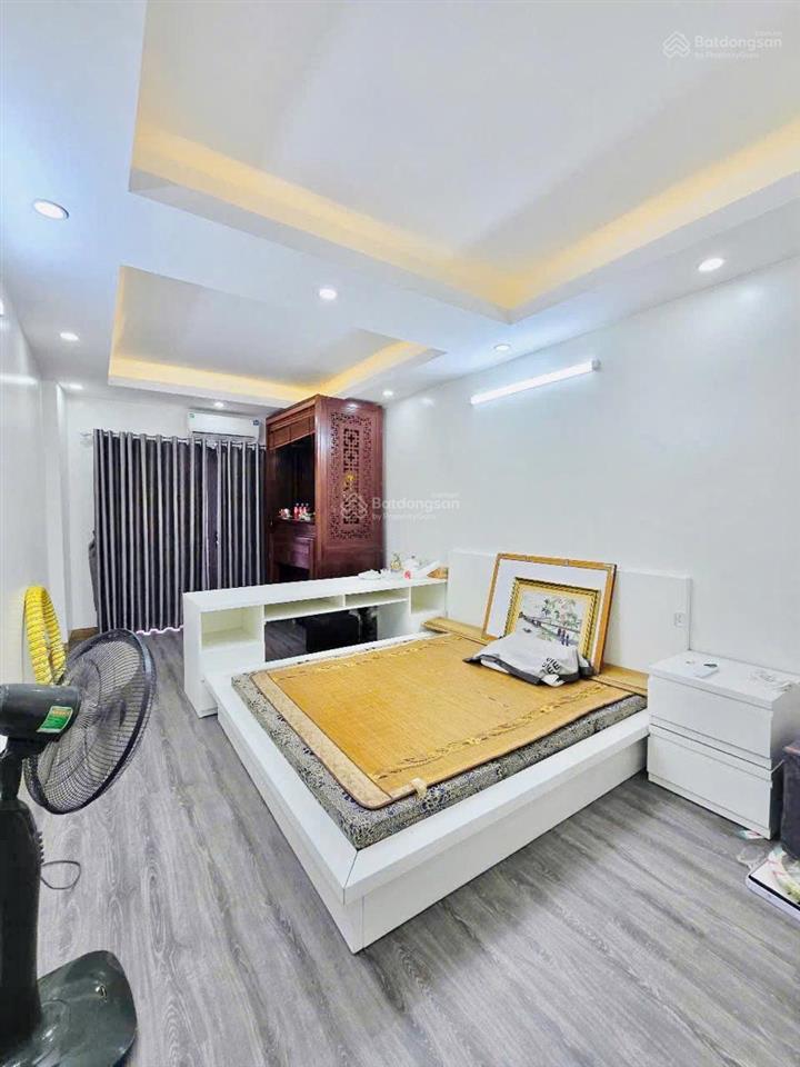 Duy nhất! lô góc yên hoà, 3 thoáng, 1 phút ra phố, gần ô tô, bagac đỗ cửa, ngõ sạch đẹp 44m2*5t.