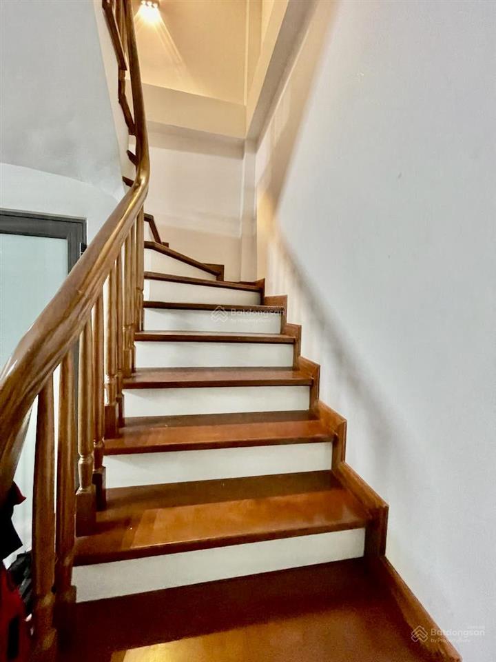 Siêu phẩm yên hoà, cách oto 7m, 1 phút ra phố, mặt tiền rộng, không qh, ở hoặc kinh doanh 39m2*5t.