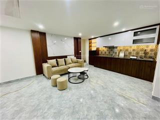 Lô góc cầu giấy, 2 thoáng, ngay gần mặt phố, bagac đỗ cửa, 4 phòng ngủ rộng, sổ đẹp 43m2*5t