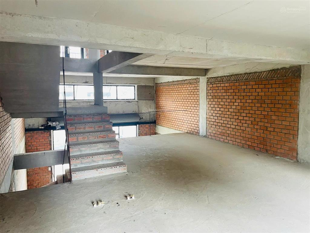 Chỉ 6,3 tỷ full hết sổ hồng sẵn, bán shophouse tân cổ điển 2 mặt tiền trục 22m aquaria