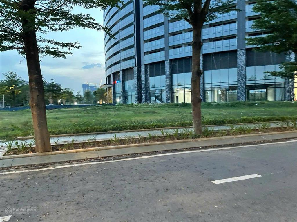 Bán gấp căn hộ sunshine diamond river 137m2  quận giá 7,5 tỷ  view đẹp, thoáng mát