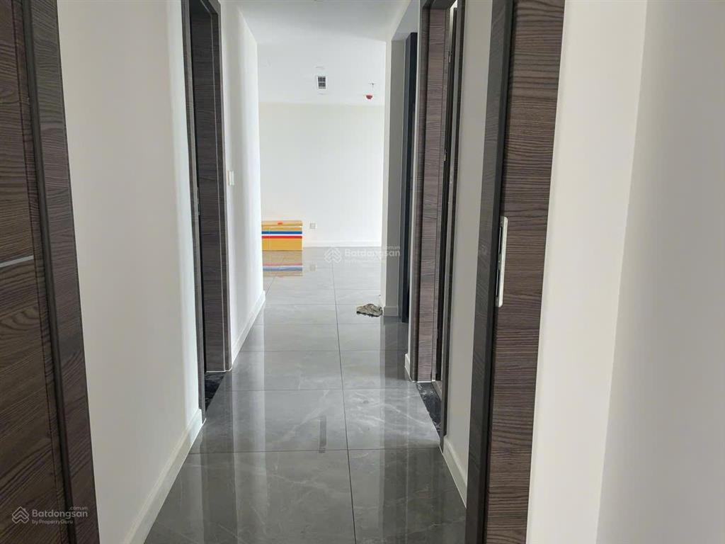 Bán gấp căn hộ sunshine diamond river 137m2  quận giá 7,5 tỷ  view đẹp, thoáng mát