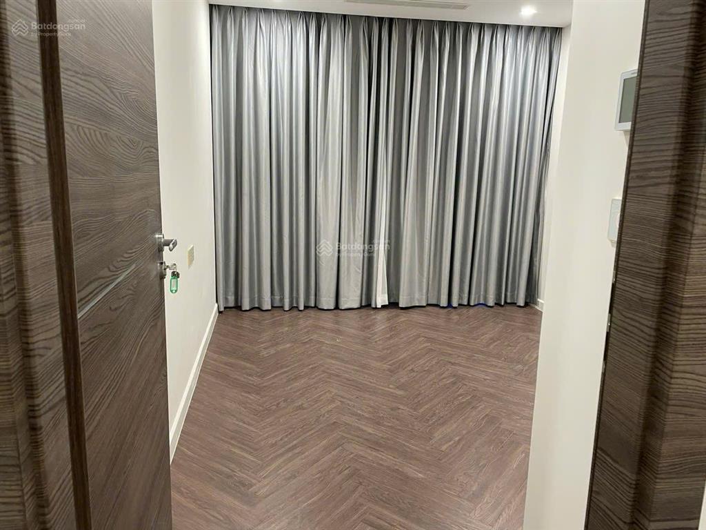 Bán gấp căn hộ sunshine diamond river 137m2  quận giá 7,5 tỷ  view đẹp, thoáng mát