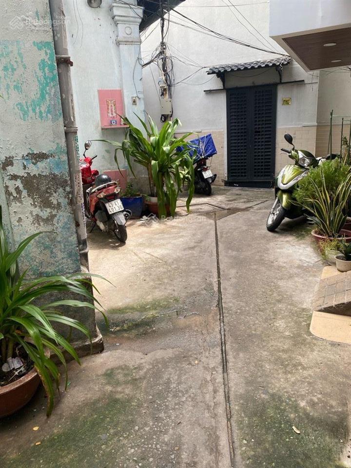 Đinh tiên hoàng, 8 tỷ, 59m2, 4m x 15m, 2pn + 2wc nhà cũ sửa qua là ở hoặc xây mới làm chdv, đầu tư