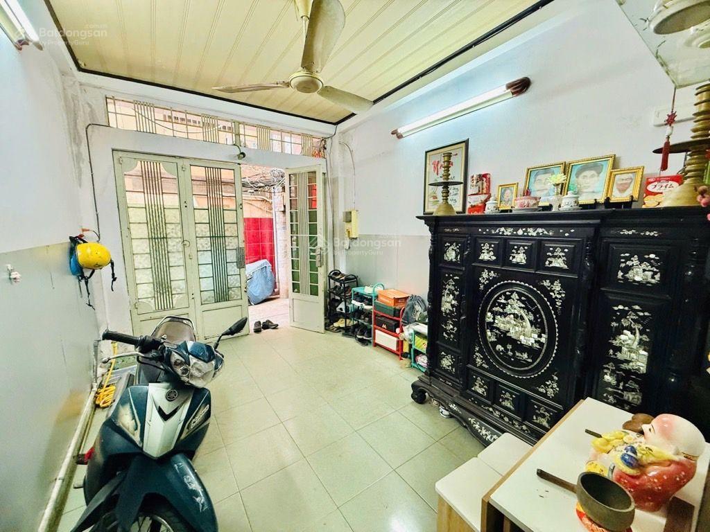 Quận 1, nguyễn thị minh khai dt 34m, đúc btct tầng, 3pn, 3wc, pk, bếp giá 8 tỷ