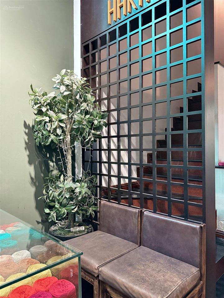 Nhà bán nguyễn thị minh khai, quận 3 dt 52m2, 5 tầng, 4pn, 5wc, bếp, khách, st, giá 9.99t.