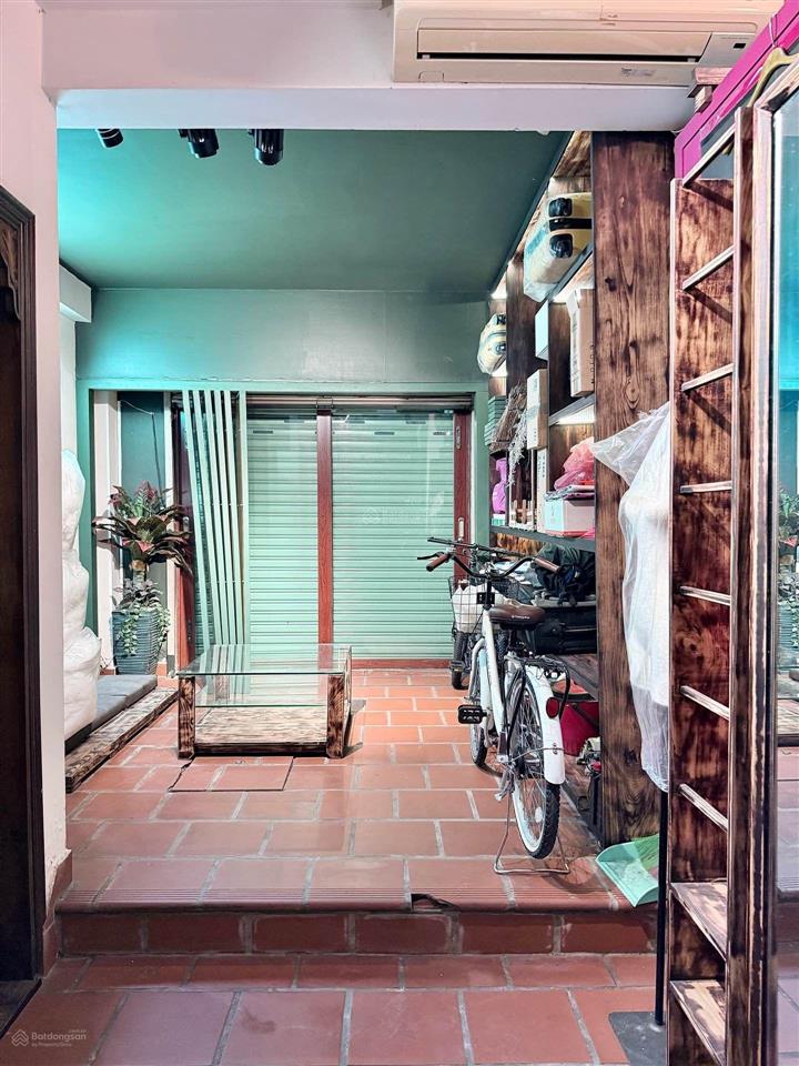 Nhà bán nguyễn thị minh khai, quận 3 dt 52m2, 5 tầng, 4pn, 5wc, bếp, khách, st, giá 9.99t.