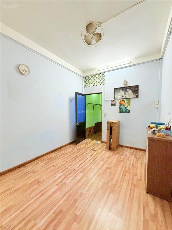 Bán nhà riêng tại võ văn tần q3, 46m2, 6pn, 4wc, giá 9,8 tỷ