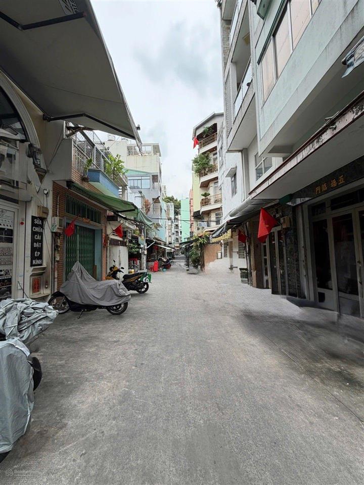 Bán nhà nguyễn trãi q5, xe hơi ngủ nhà, giá 9,9 tỷ, 42 m2, 3pn, 3wc, gấp bán.