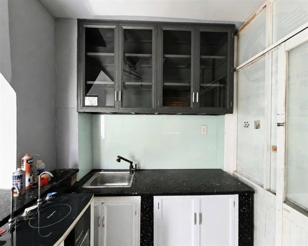 Bán nhà đường nguyễn trãi, q5dt 38m2 lô góc  kinh doanh tốt giá 9,6 tỷ(tl)