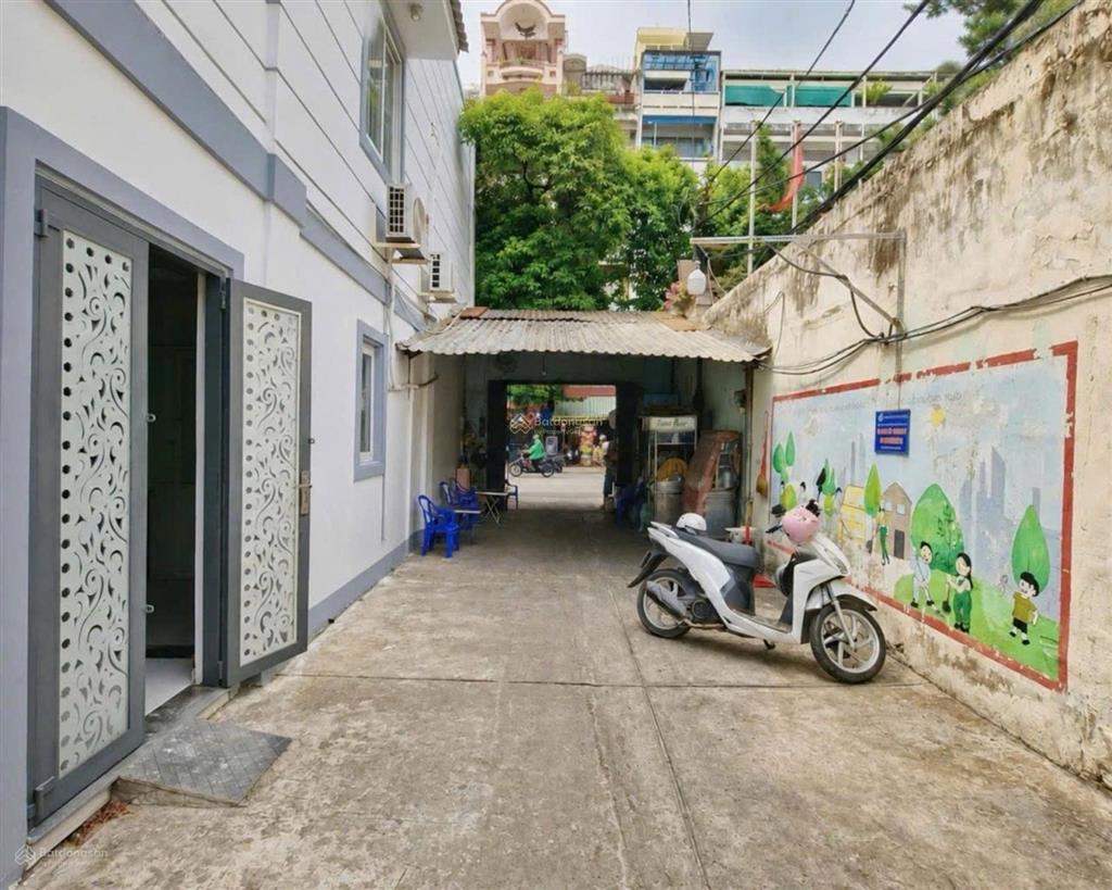 Bán nhà đường nguyễn trãi, q5dt 38m2 lô góc  kinh doanh tốt giá 9,6 tỷ(tl)
