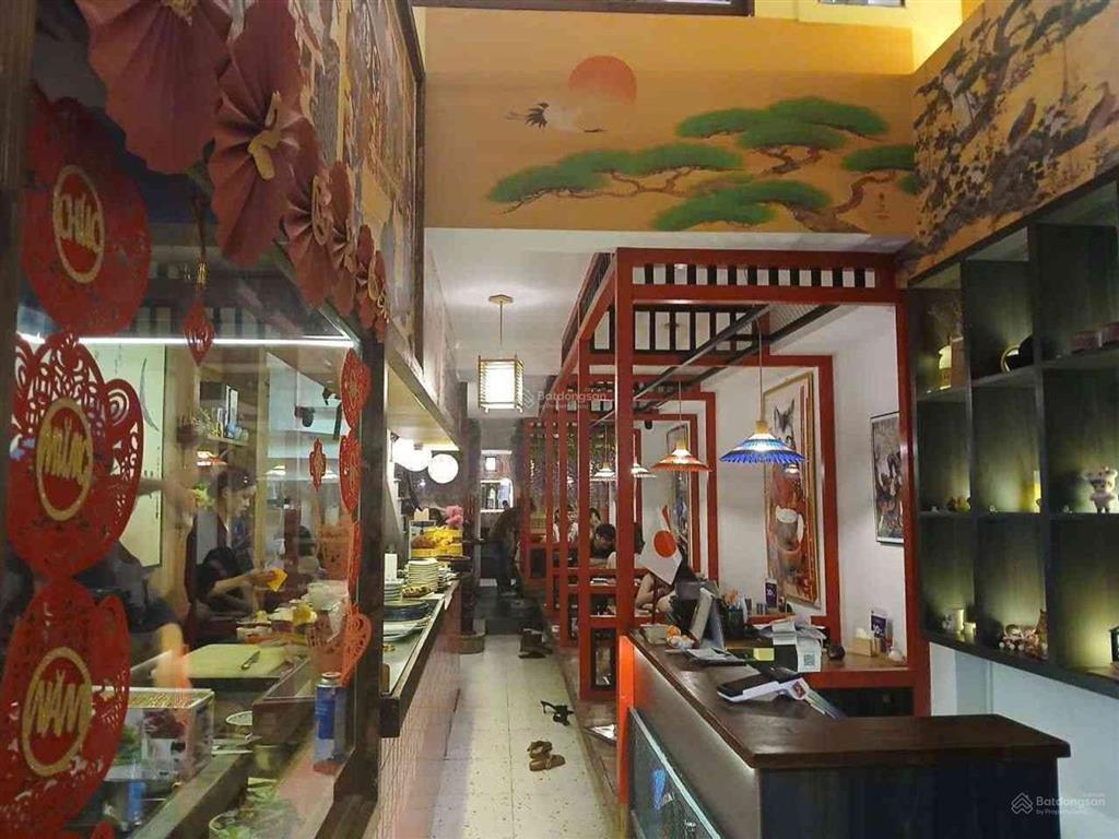 Bán nhà nguyễn trãi, cầu ông lãnh, q1, dt 68m2, 5pn,7wc,kinh doanh tôt, giá  30 tỷ vnd.