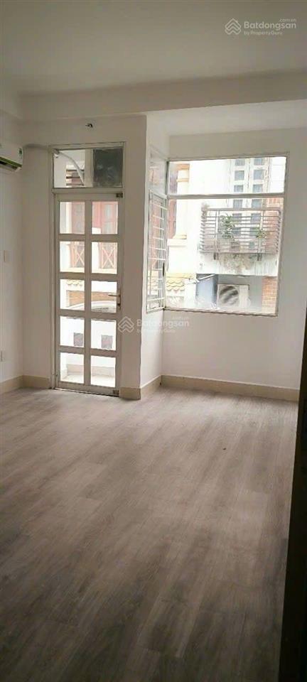 Bán nhà 45m2, 9,6 tỷ, 8pn, 8wc tại phan văn trị, hẻm xe hơi vô nhà p.1, q.5, hcm