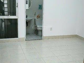 Bán nhà 45m2, 9,6 tỷ, 8pn, 8wc tại phan văn trị, hẻm xe hơi vô nhà p.1, q.5, hcm