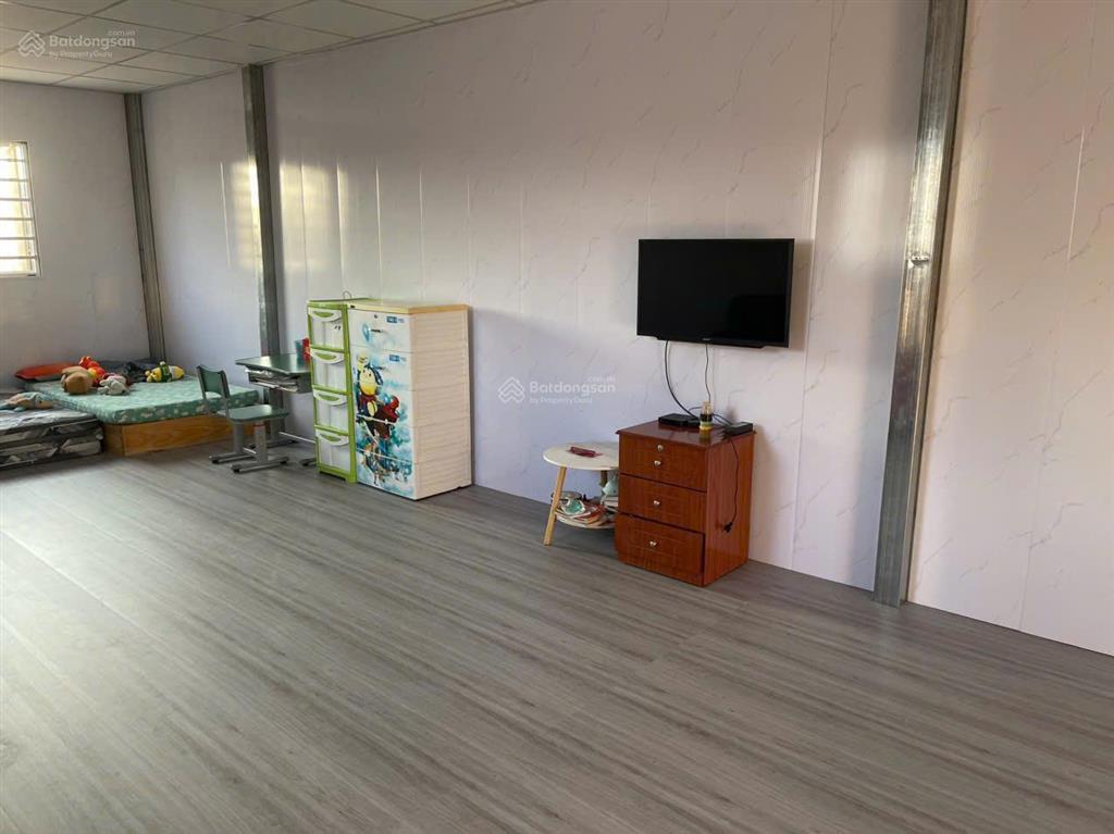 Nhà riêng với diện tích 40m2 (diện tích sử dụng 80m2, 1 trệt 1 gác suốt), 2pn, 1wc, hướng đông bắc