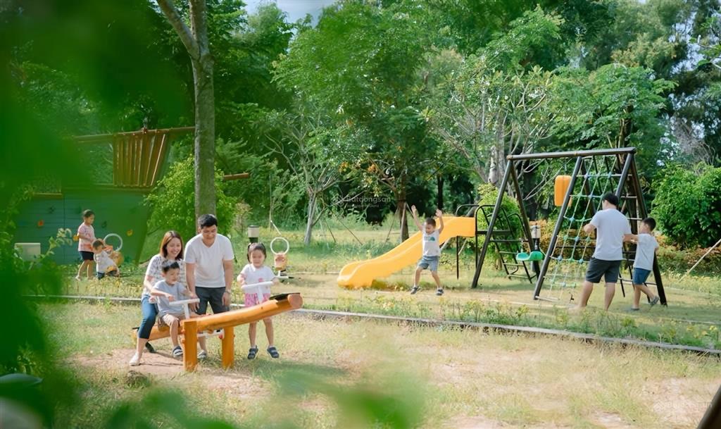 Bán biệt thự liền kề biển the light city  diện tích 342m2, đón đầu cao tốc biên hòa  vũng tàu