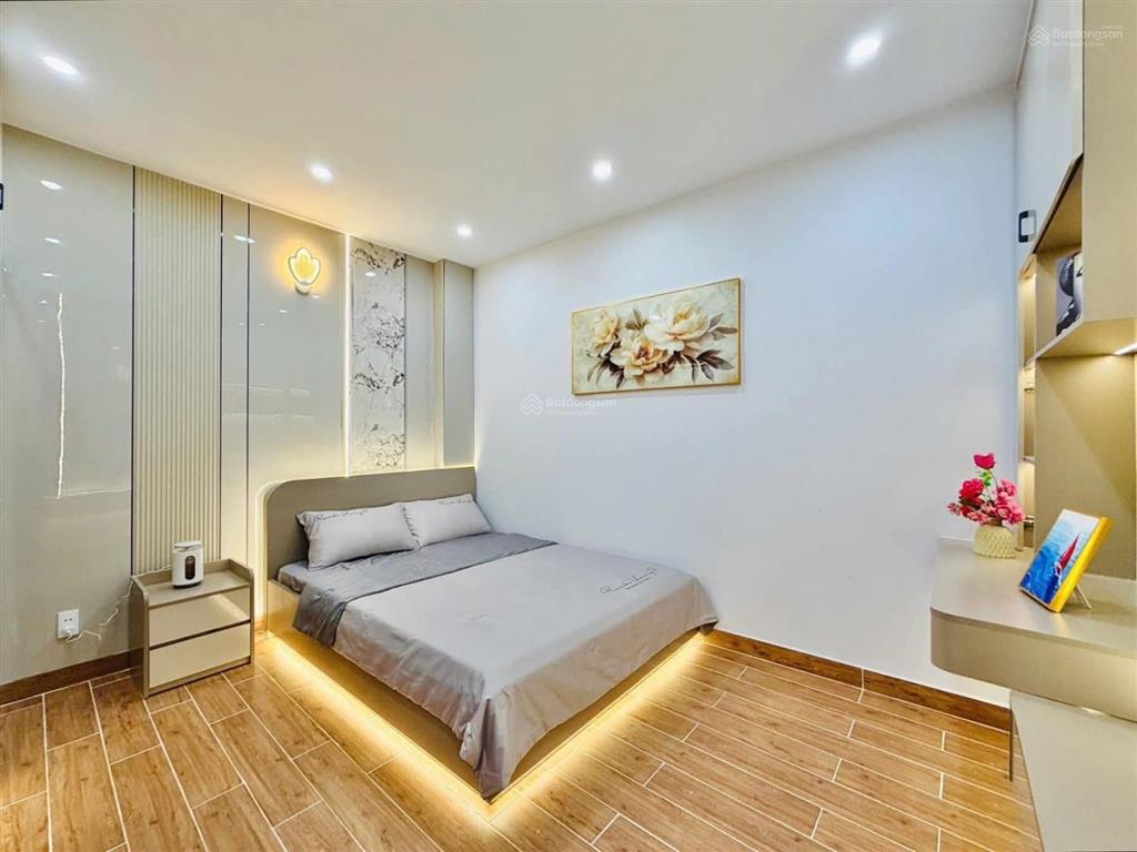 Nhà trung tâm  dễ ở, dễ cho thuê  67m2, xây 3 tầng, hẻm 6m  đường nơ trang long, p13, bình thạnh