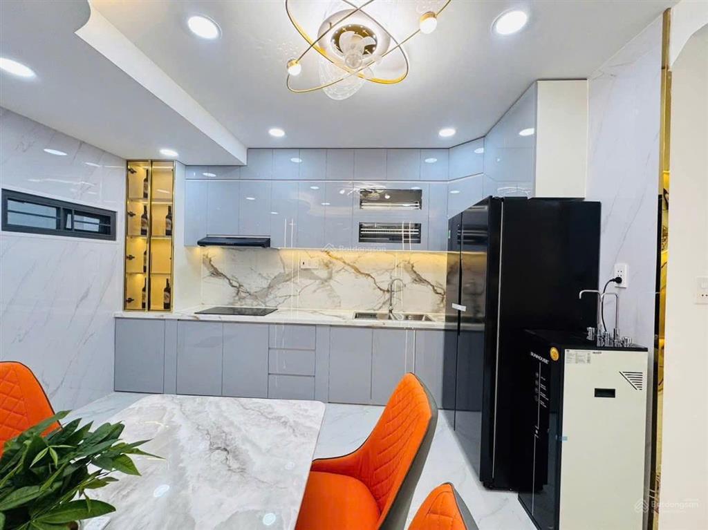 Cần bán gấp nhà đẹp 2 tỷ 680, đường huỳnh đình hai, p24, bình thạnh  48m2, sổ riêng. hoàn công