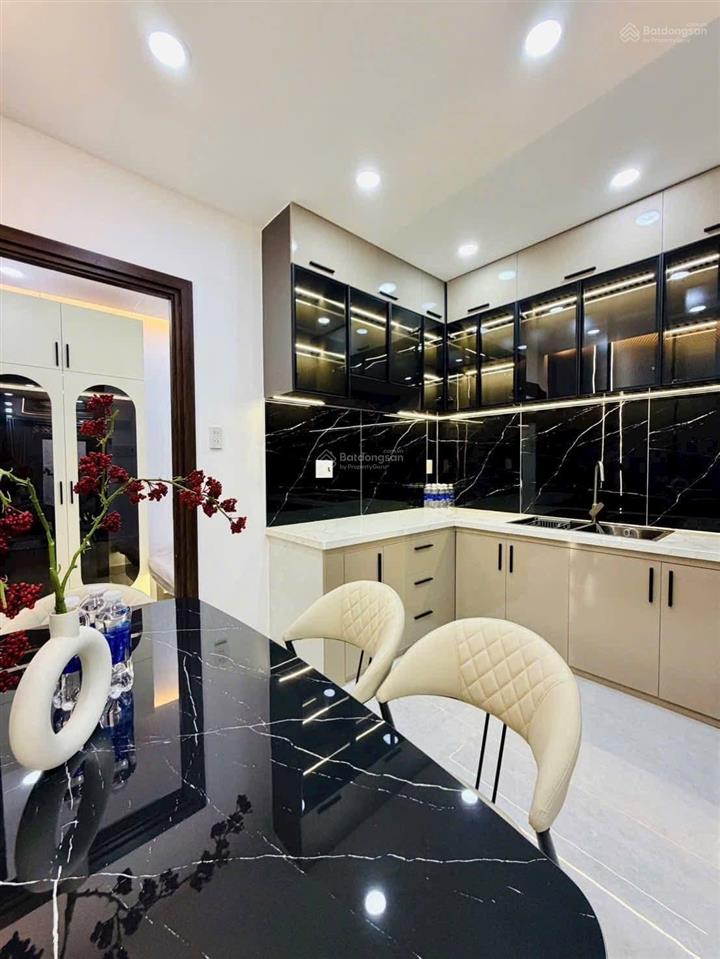 Qua mỹ định cư bán gấp nhà ở đường nguyễn thái sơn, p5, gò vấp. dt41m², hẻm 5m,sổ riêng. giá 2tỷ620
