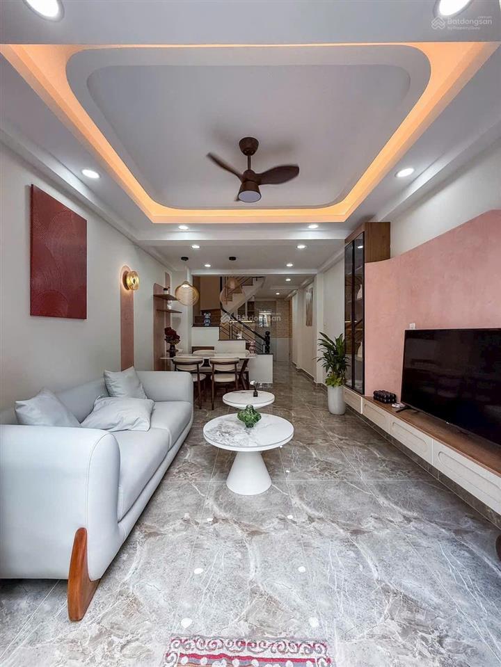 Ngộp! nhà 43m² đường nguyễn hữu cảnh, p22, bình thạnh. xây 4 tầng, hẻm 5m, sổ riêng. giá chỉ 3tỷ890