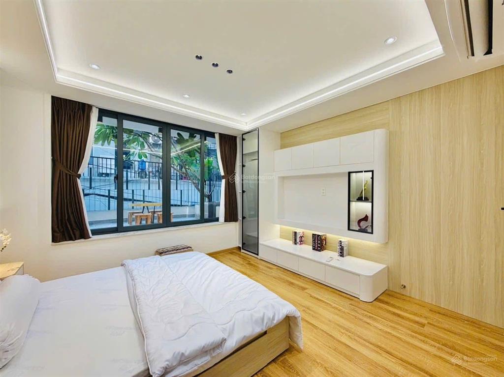 Căn nhà đáng mua để an cư  47m2, xây 5 tầng, hẻm 6m, sổ hồng riêng  hoàn công