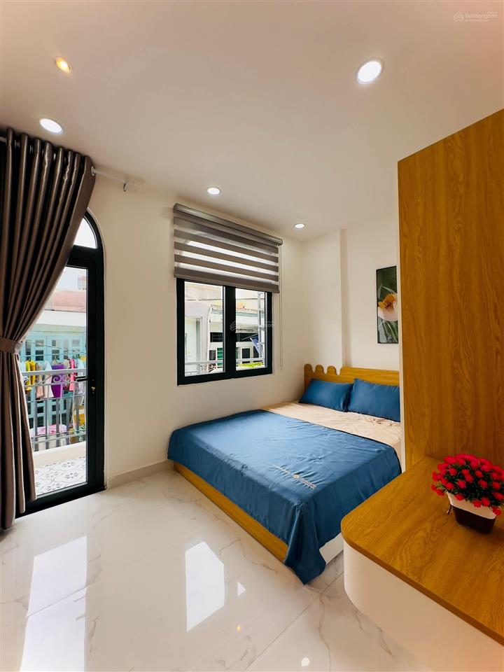 Ngộp! bán gấp 2 tỷ 300 triệu, nhà gần mercedes quang trung, hẻm 5m, sổ riêng. diện tích 45m2