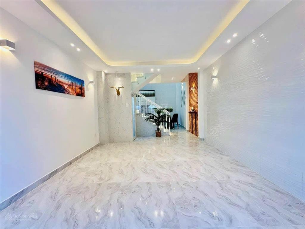 Siêu phẩm 4tỷ230 nhà đẹp 29m² đường phan đăng lưu, p3, phú nhuận. xây 4 tầng, hẻm 6m, sổ hồng riêng