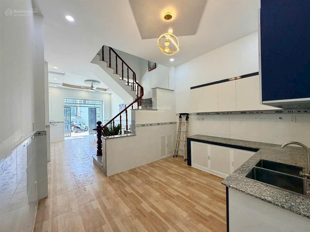 Bán nhà giá rẻ nhà 48m2, thanh xuân, q12. cách chợ cầu đồng 5phút, hẻm 5m, sổ hồng riêng