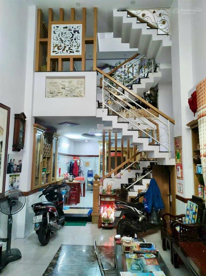 Nhận độc quyền nhà 72m2 đường thiên hộ dương, p1, gò vấp. xây 5 tầng hẻm 5.5m, sổ riêng, giá 4tỷ990