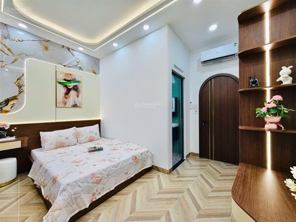 Không tìm được căn thứ 2, nhà 68m2 trên đường nguyễn tri phương, q10. giá chỉ 3 tỷ 450