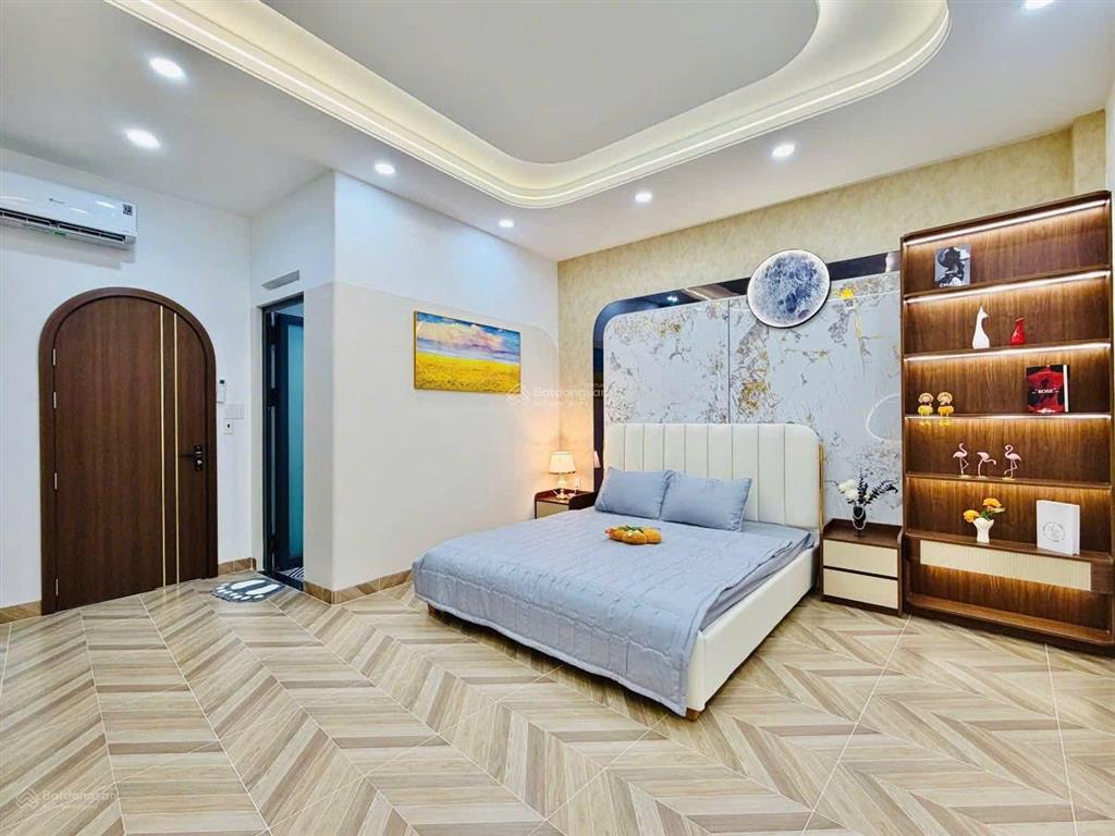 Không tìm được căn thứ 2, nhà 68m2 trên đường nguyễn tri phương, q10. giá chỉ 3 tỷ 450