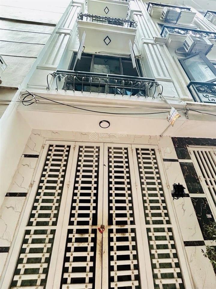 Bán nhà riêng nam dư 30m2 xây 5 tầng chắc chắn, ngõ thông , ô tô đỗ cửa