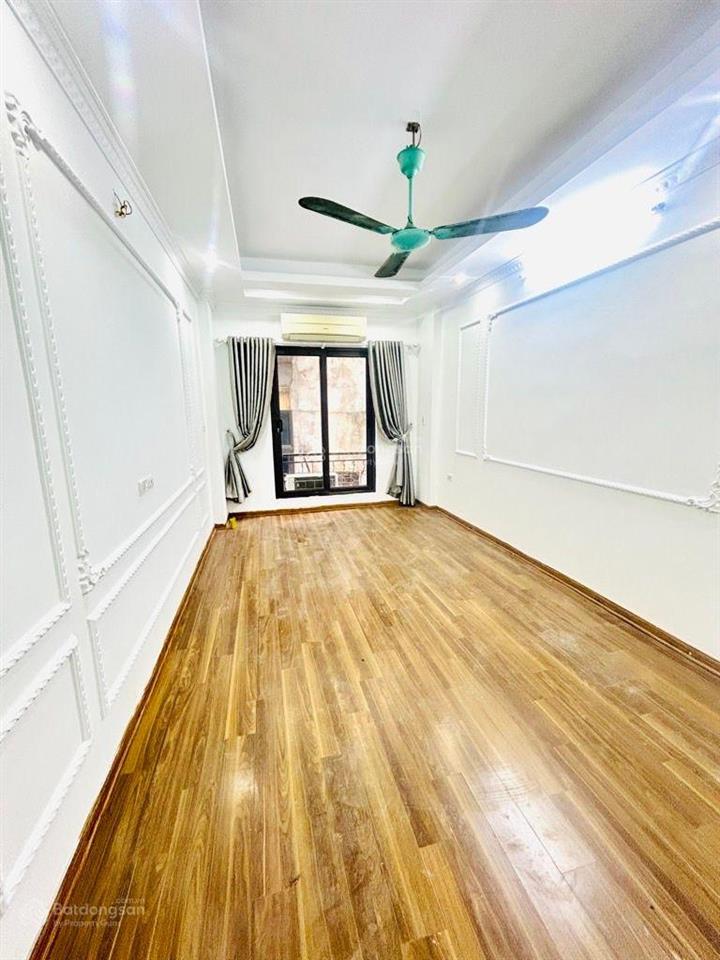 Bán nhà riêng nam dư 30m2 xây 5 tầng chắc chắn, ngõ thông , ô tô đỗ cửa