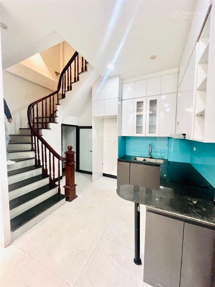 Bán nhà tam trinh yên sở 35m2 xây dựng 5 tầng +tum , ngõ nông, gần phố