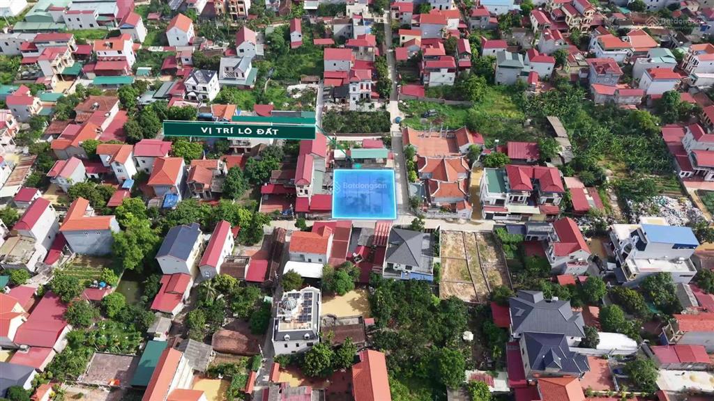Đất kinh doanh đường 2 ô tô tránh