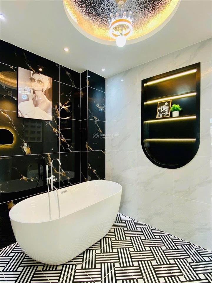 Chú hùng chuyển về đà nẵng cần bán tăng bạt hổ, p.11, b.thạnh  dt 68m2. giá chỉ 2.59tỷ shr (có tl)