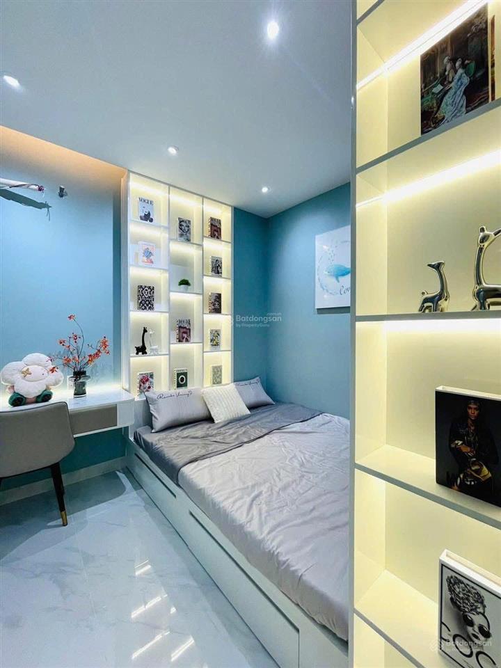 Chú hùng chuyển về đà nẵng cần bán tăng bạt hổ, p.11, b.thạnh  dt 68m2. giá chỉ 2.59tỷ shr (có tl)