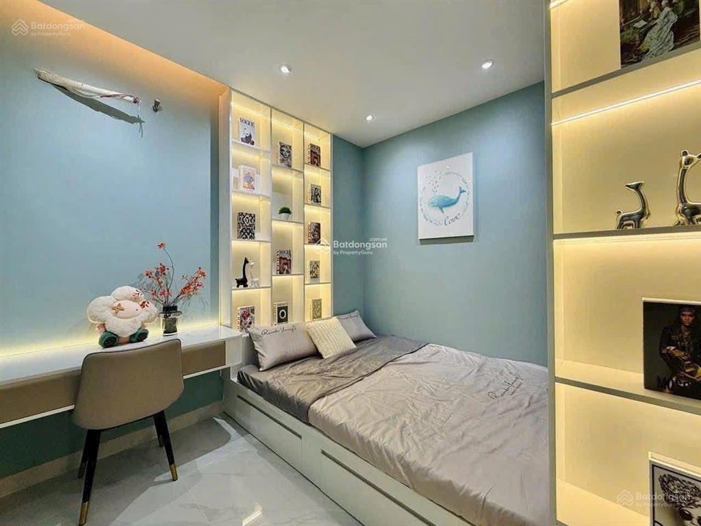 Chính chủ cần bán gấp ra căn lý văn phức, p. tân định q1, dt 54.6m2,giá 2ty250, sổ hồng riêng