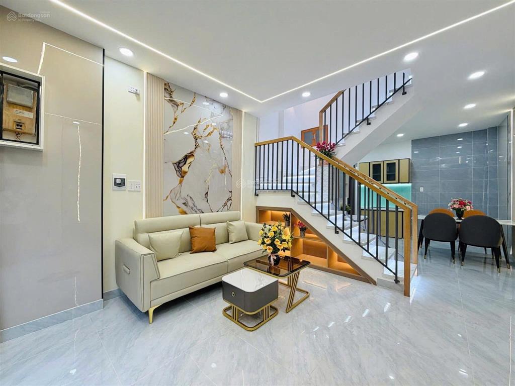 Bán nhà hoàng hoa thám p5 phú nhuận 42m2,đang thuê 13tr/th,giá 2.19 tỷ. sổ hồng riêng, 0904 472 ***
