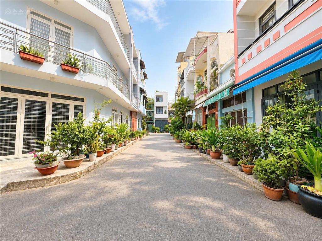 Bình đông gpxd 45 tầng 110m2 đường 8m lô góc