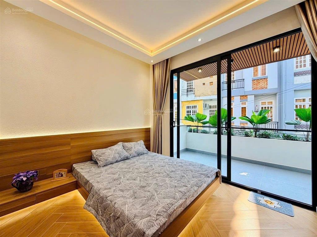 Bán nhà hẻm xe hơi nguyễn xí, p26, q. bình thạnh dt 59m2, giá 2tỷ100tr. sổ sẵn