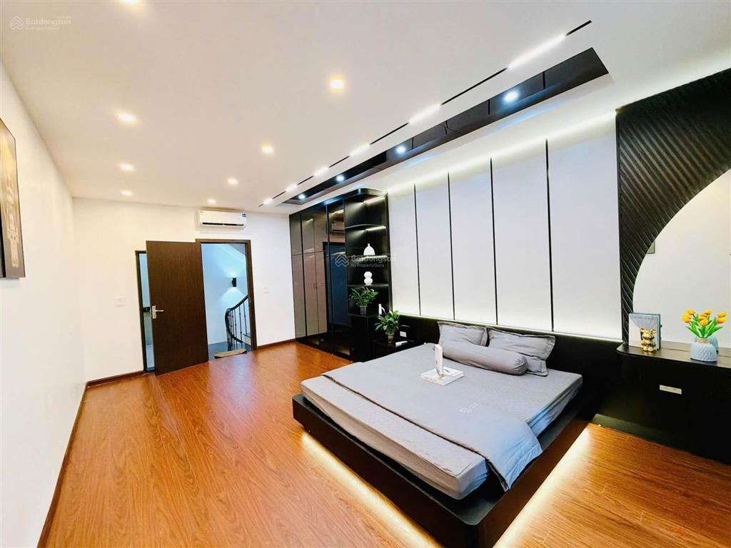 Bán nhà riêng phố thái thịnh, hà nội, 36m2 giá chỉ hơn 9 tỷ