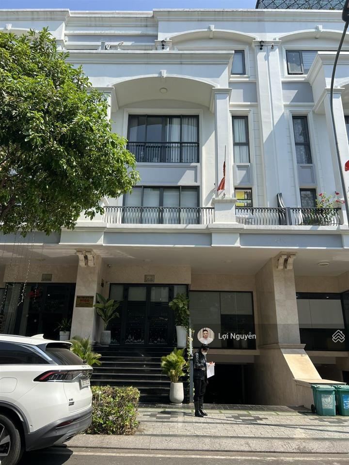 Cho thuê mặt bằng tầng trệt 5x20m  kđt vạn phúc, có hầm xe, giá chỉ 10 triệu