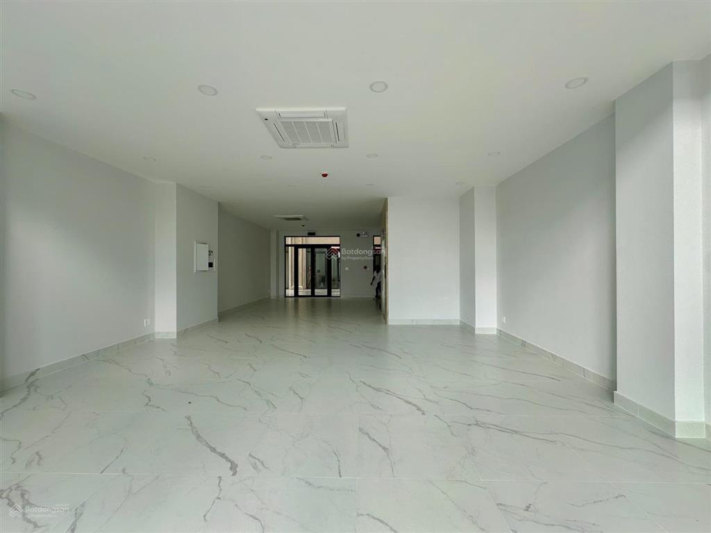Nhà nguyên căn vạn phúc city dt 7x20m 1 hầm 5 tầng, hoàn thiện văn phòng cao cấp, có hệ thống pccc