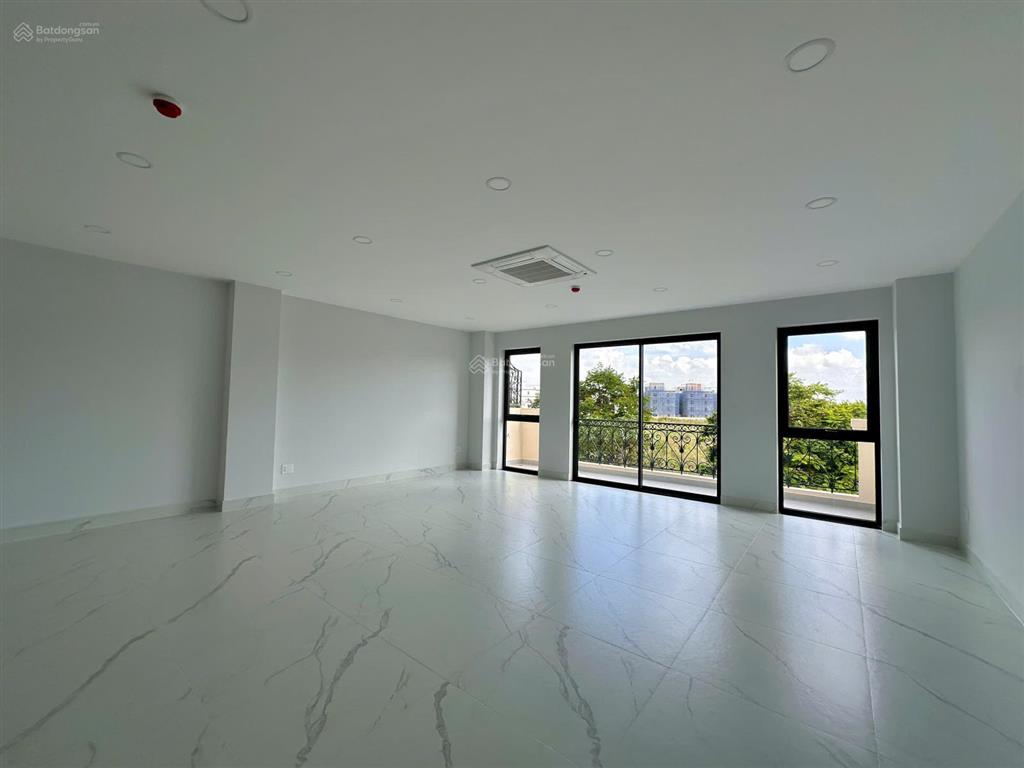 Nhà nguyên căn vạn phúc city dt 7x20m 1 hầm 5 tầng, hoàn thiện văn phòng cao cấp, có hệ thống pccc