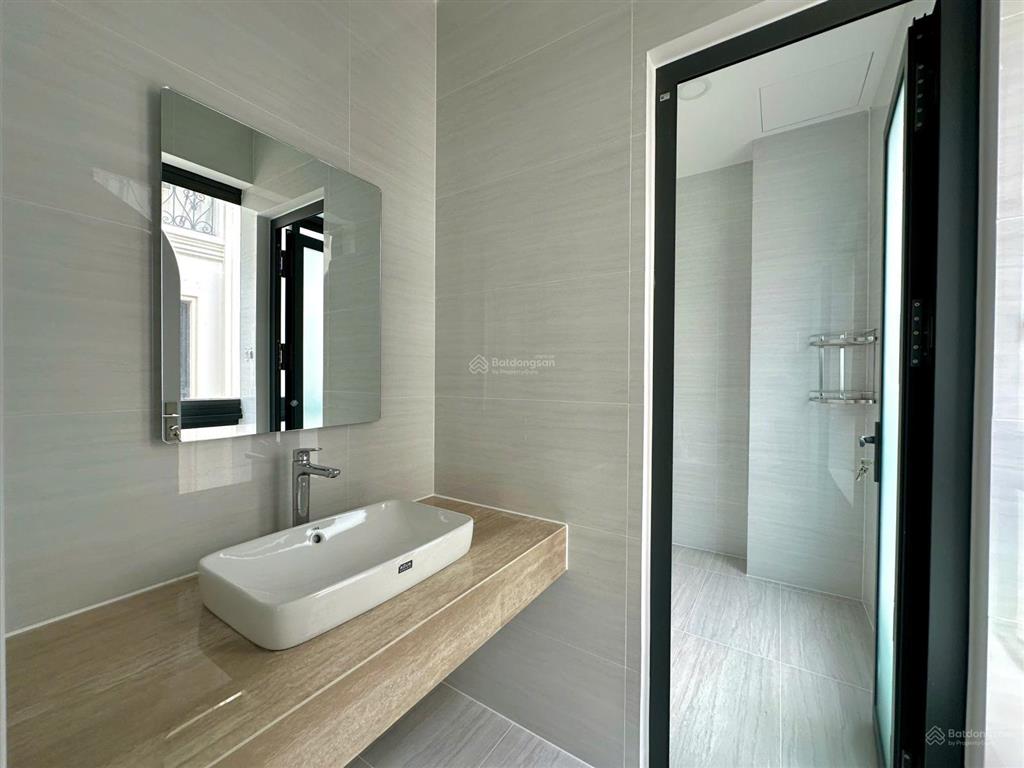 Nhà nguyên căn vạn phúc city dt 7x20m 1 hầm 5 tầng, hoàn thiện văn phòng cao cấp, có hệ thống pccc