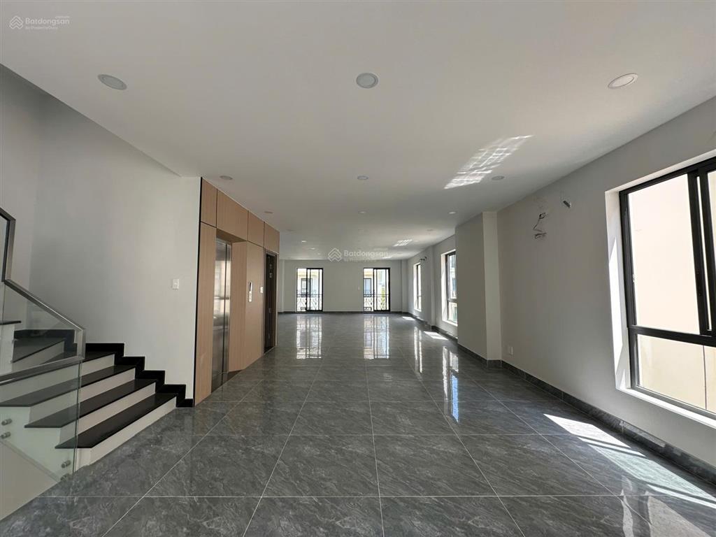 Nhà phố kđt vạn phúc (7x22m), hầm + 5t, hoàn thiện cao cấp, ngay lối thông hành, thang máy chỉ 70tr