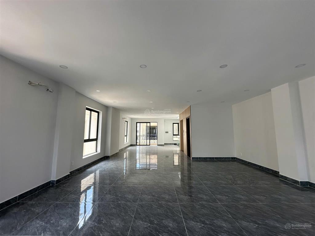 Nhà phố kđt vạn phúc (7x22m), hầm + 5t, hoàn thiện cao cấp, ngay lối thông hành, thang máy chỉ 70tr