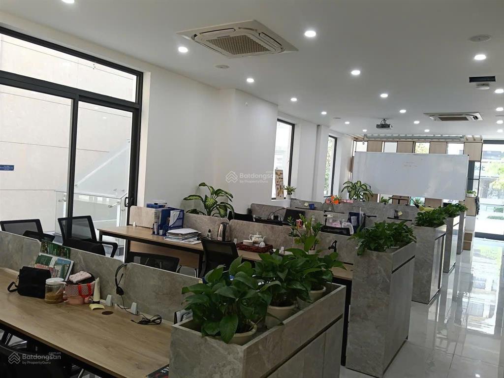 Trệt đinh thị thi sầm uất làm showroom, vp đại diện, kinh doanh đa ngành nghề, full nội thất